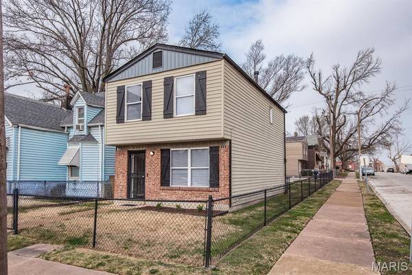 4267 Fair AVE, St Louis, MO 63115