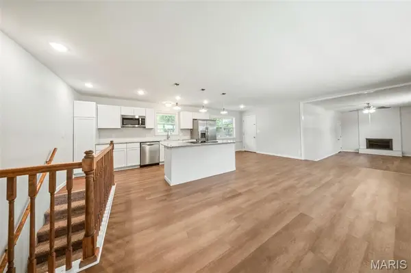 101 Elliott DR, Waynesville, MO 65583