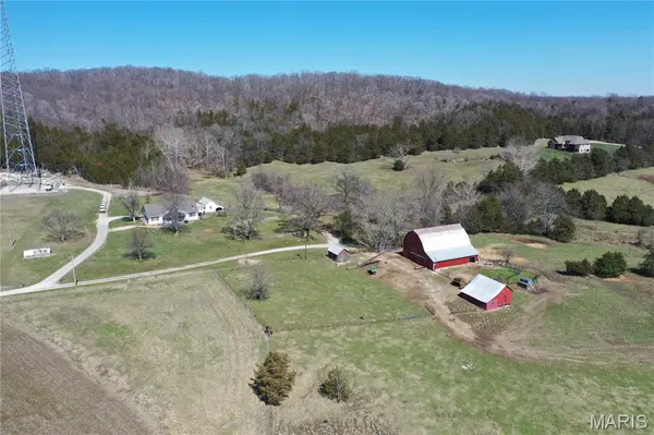 14 Meador LN, New Florence, MO 63363