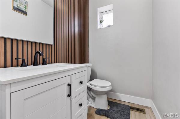 4273 Juniata ST, St Louis, MO 63116