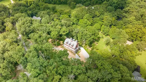3589 Hawks Point RD, Wildwood, MO 63069