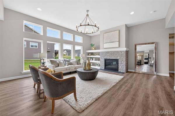 200 Balmoral Gardens CT, Lake St Louis, MO 63367