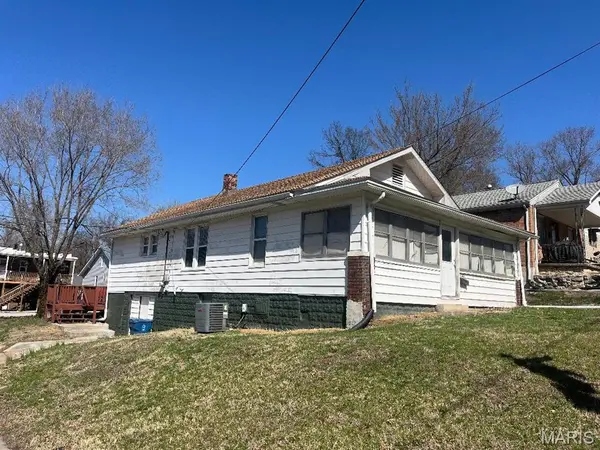 1000 Marie AVE, Alton, IL 62002