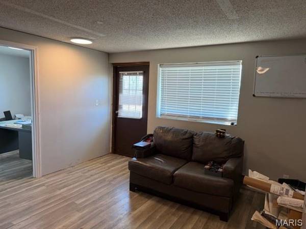 1705 Doubet RD #1707, Farmington, MO 63640