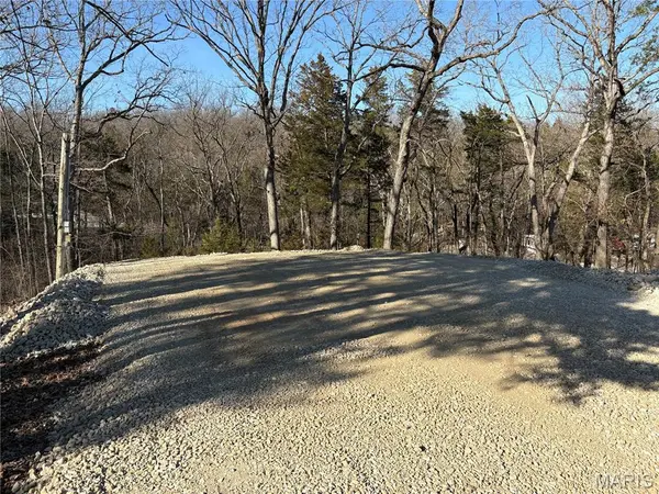 336 Lake Shore DR W, New Florence, MO 63363