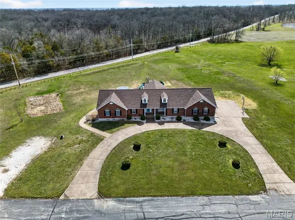 16310 Sugar Pine CT, Wright City, MO 63390