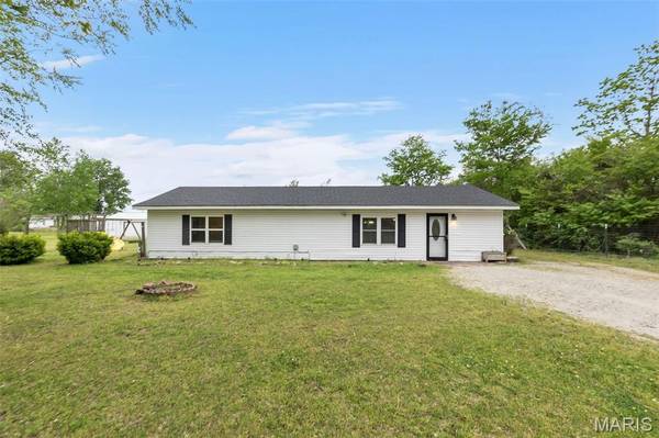 4649 County Road 621, Cardwell, MO 63829