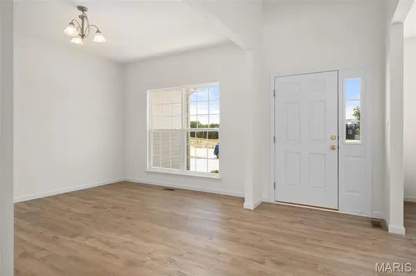 1387 Bloomfield DR, Eureka, MO 63025