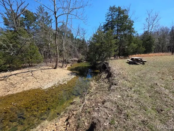 000 Boster Road, Houston, MO 65483
