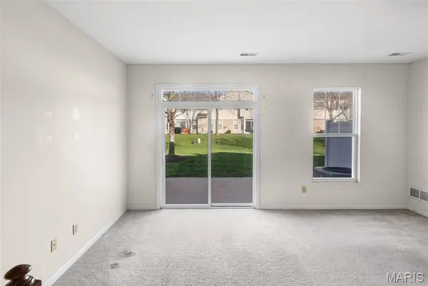 2067 Celebration Park CIR, Belleville, IL 62220