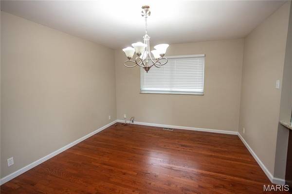 12220 Tempo DR, St Louis, MO 63146