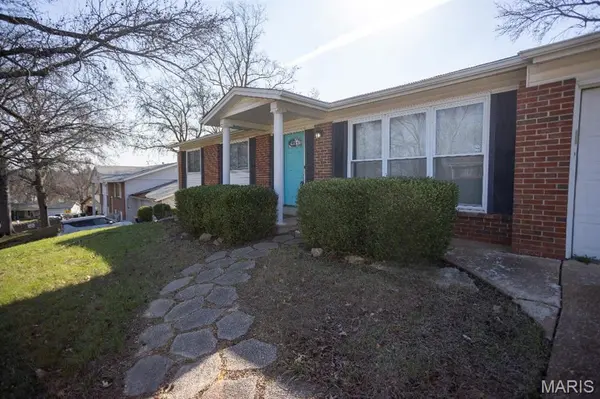 12220 Tempo DR, St Louis, MO 63146