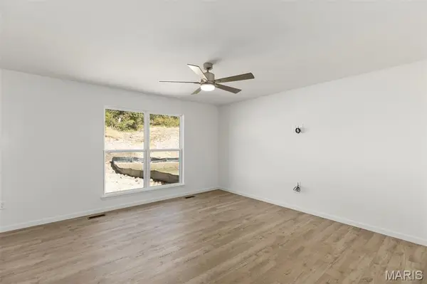 1039 Clover Hill DR, Sullivan, MO 63080