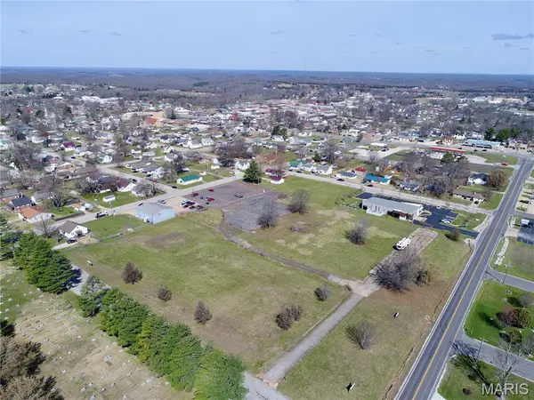 412 E Madison AVE, Owensville, MO 65066
