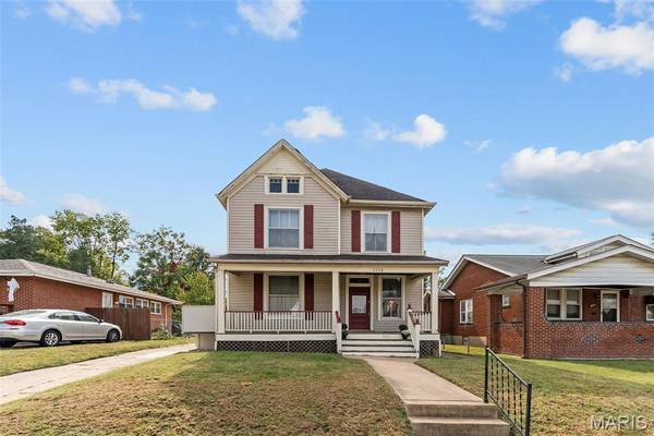 7038 Pernod AVE, St Louis, MO 63139