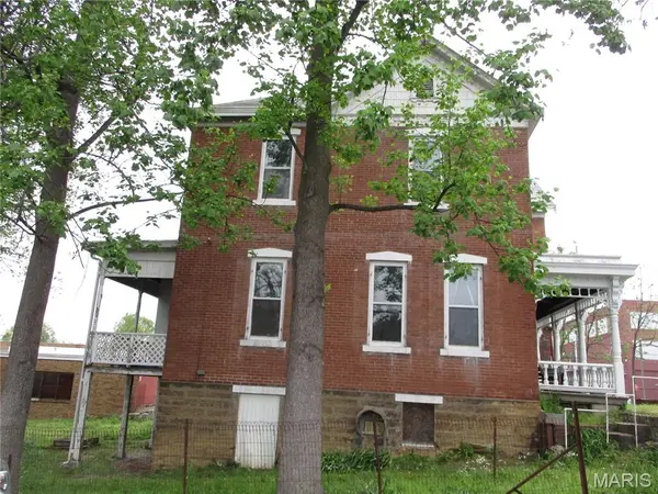 1009 Swanwick ST, Chester, IL 62233