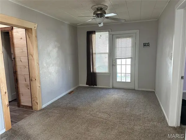 505 E Main ST, Steeleville, IL 62288
