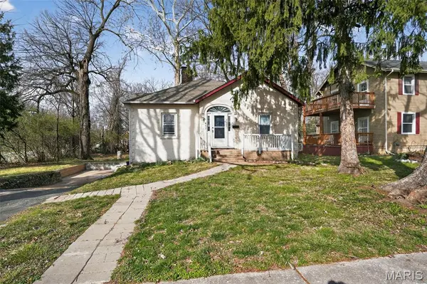 437 S Clark AVE, St Louis, MO 63135