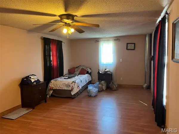 1507 Highway OO, Fredericktown, MO 63645