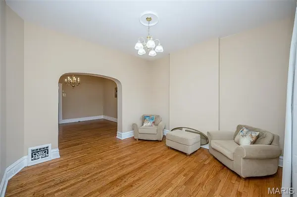 4441 Minnesota AVE, St Louis, MO 63111