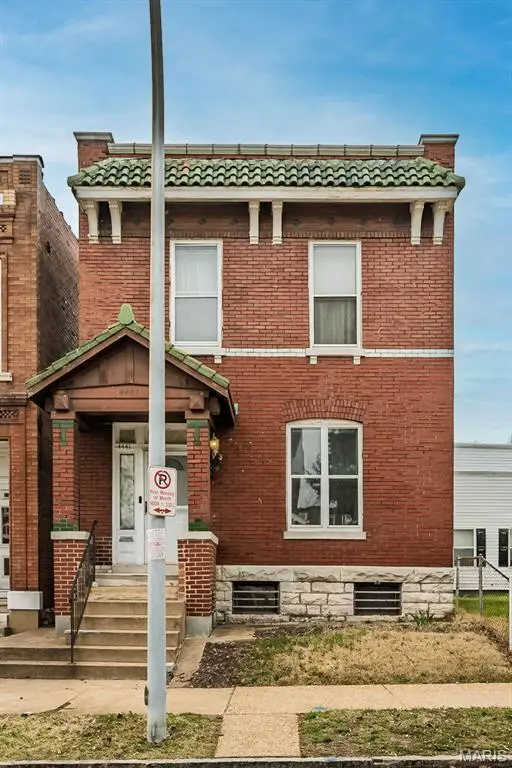 4441 Minnesota AVE, St Louis, MO 63111