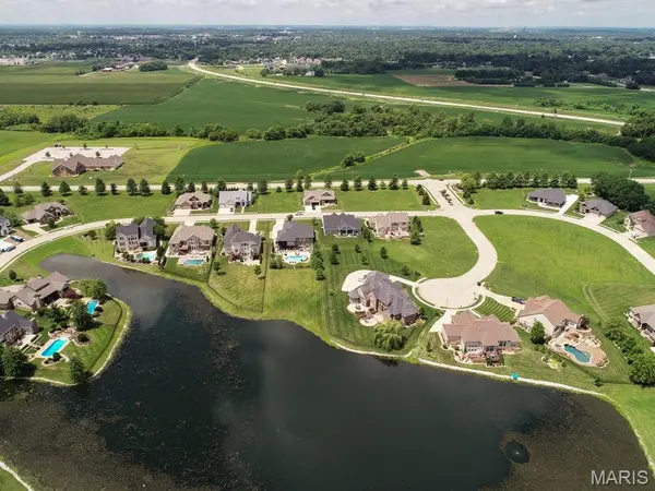 3507 S Arbor Lake DR, Edwardsville, IL 62025