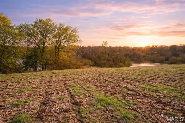 5 Old Highway 100, Washington, MO 63090