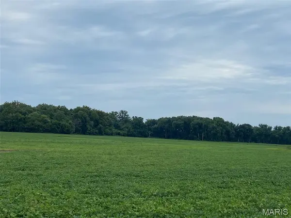 000 South Fork Rd., Red Bud, IL 62278