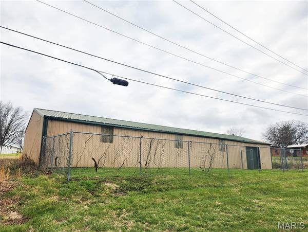 410 Springfield RD, Owensville, MO 65066