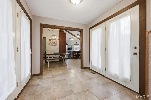 284 White RD, Montgomery City, MO 63361
