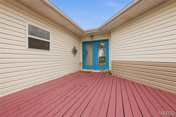 284 White RD, Montgomery City, MO 63361