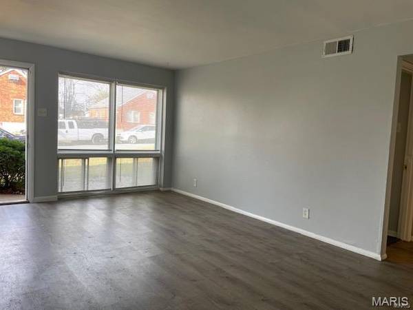 3648 Edmundson RD #1st Fl, St Louis, MO 63114