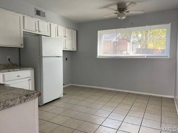 3648 Edmundson RD #1st Fl, St Louis, MO 63114