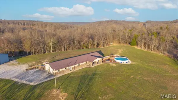 4311 County Road 379, Whitewater, MO 63785