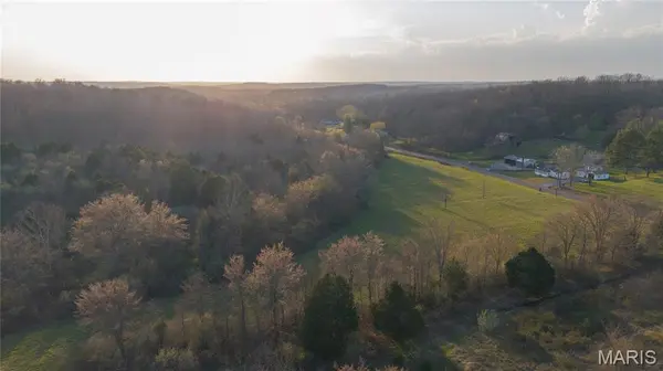 4311 County Road 379, Whitewater, MO 63785