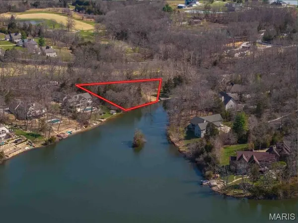 1108 Lake Charrette DR, Innsbrook, MO 63390