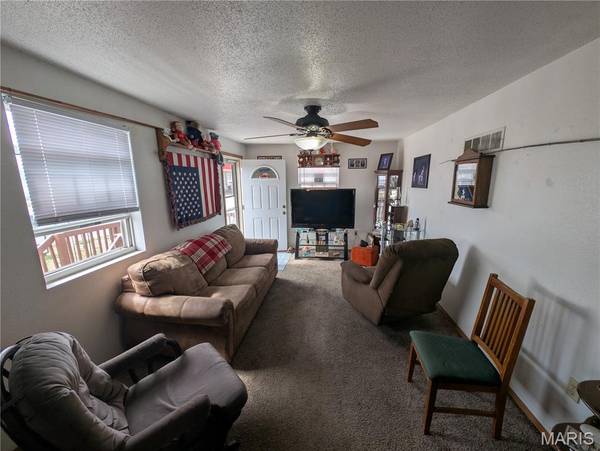 112 Virginia ST, East Alton, IL 62024