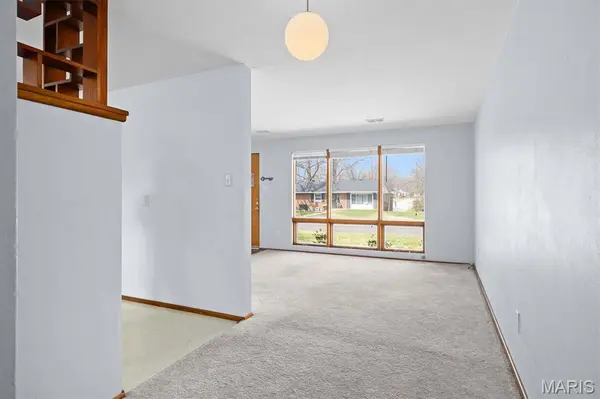628 Roanoke DR, Edwardsville, IL 62025
