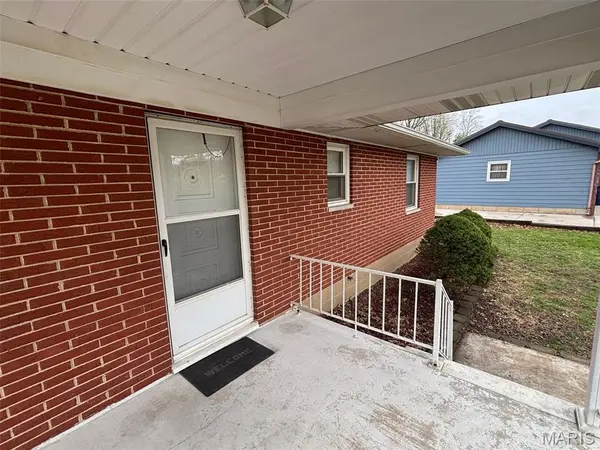 510 Rose LN, Festus, MO 63028