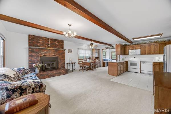 12831 Highway 64, Lebanon, MO 65536