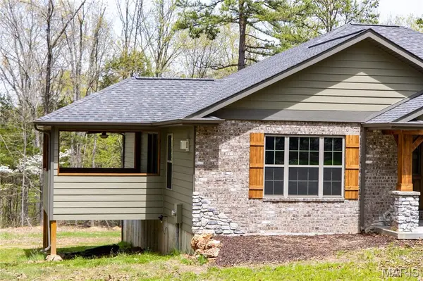 10095 Short RD, Fletcher, MO 63030