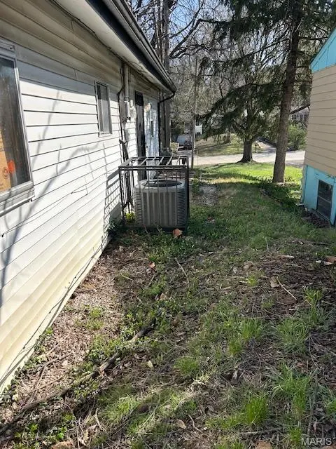 7511 Blanding DR, Ferguson, MO 63135