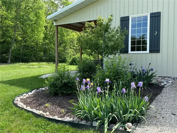 160 Thiebes RD, Labadie, MO 63055
