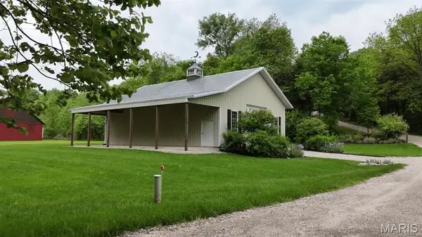 160 Thiebes RD, Labadie, MO 63055
