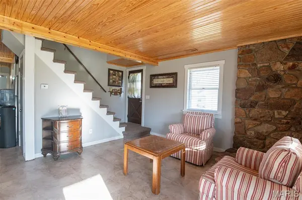 402 S Bland AVE, Belle, MO 65013