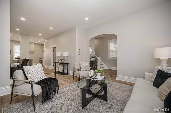 5507 Vermont AVE, St Louis, MO 63111