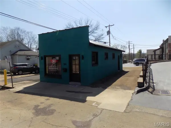 104 E Wayne ST, Ironton, MO 63650