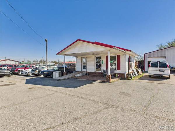 2892 N Douglass, Malden, MO 63863