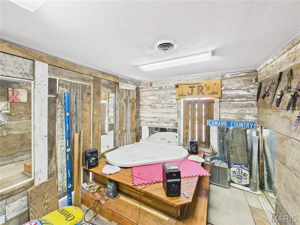 2890 N Douglass, Malden, MO 63863