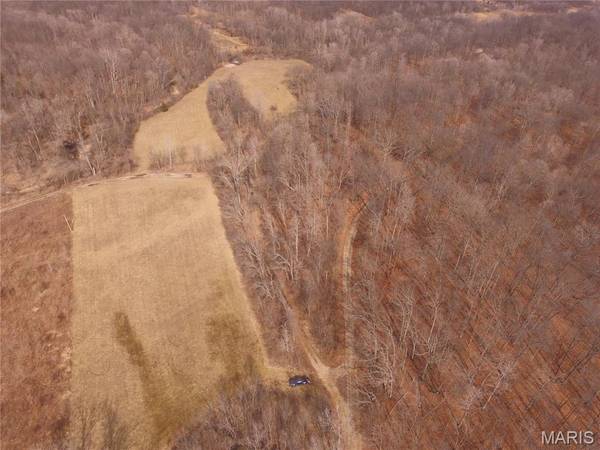 000 E 1800 E, St Elmo, IL 62249
